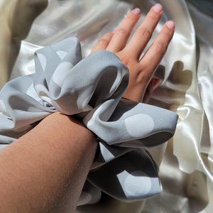 2 for 25! Giant scrunchies!